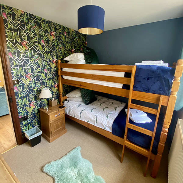 Yan holiday cottage Bunk Room